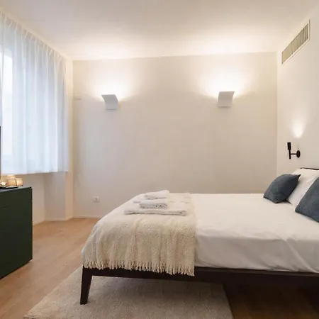 Nerogiardini - Lusso E Design A San Babila Apartamento