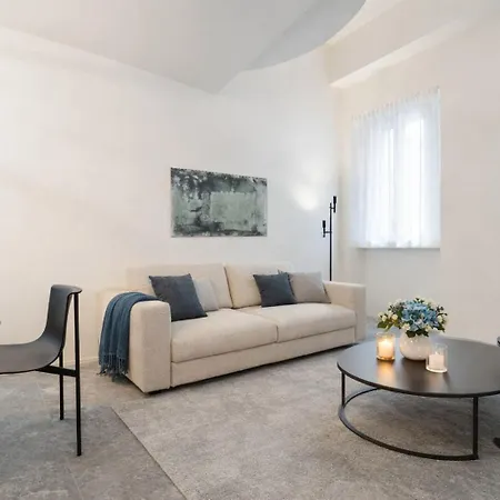 Nerogiardini - Lusso E Design A San Babila * Milão