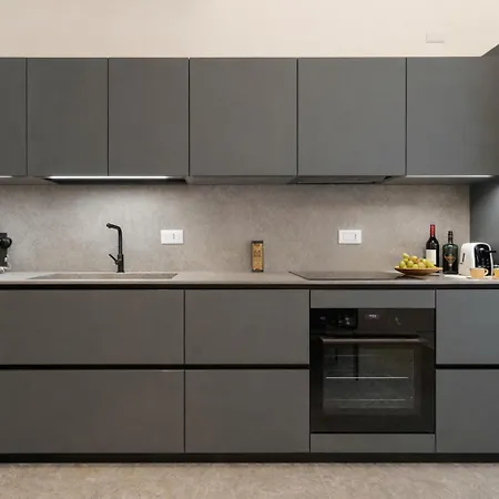 Nerogiardini - Lusso E Design A San Babila * Milão