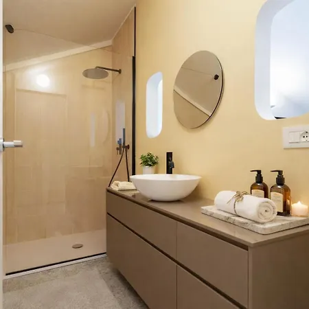 Nerogiardini - Lusso E Design A San Babila Milão