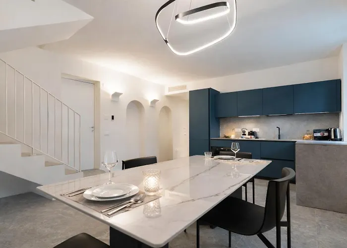 Nerogiardini - Lusso E Design A San Babila Appartamento