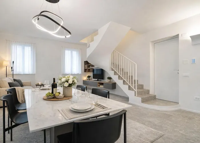 Appartamento Nerogiardini - Lusso E Design A San Babila Milano