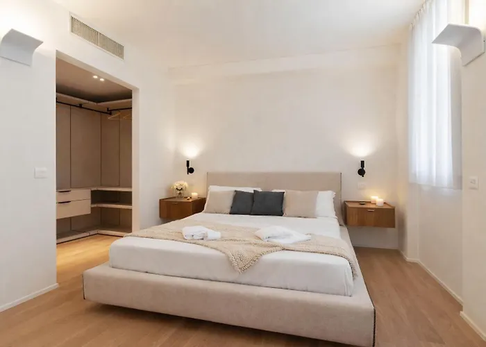 Nerogiardini - Lusso E Design A San Babila Appartamento Milano