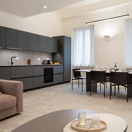 Nerogiardini - Lusso E Design A San Babila